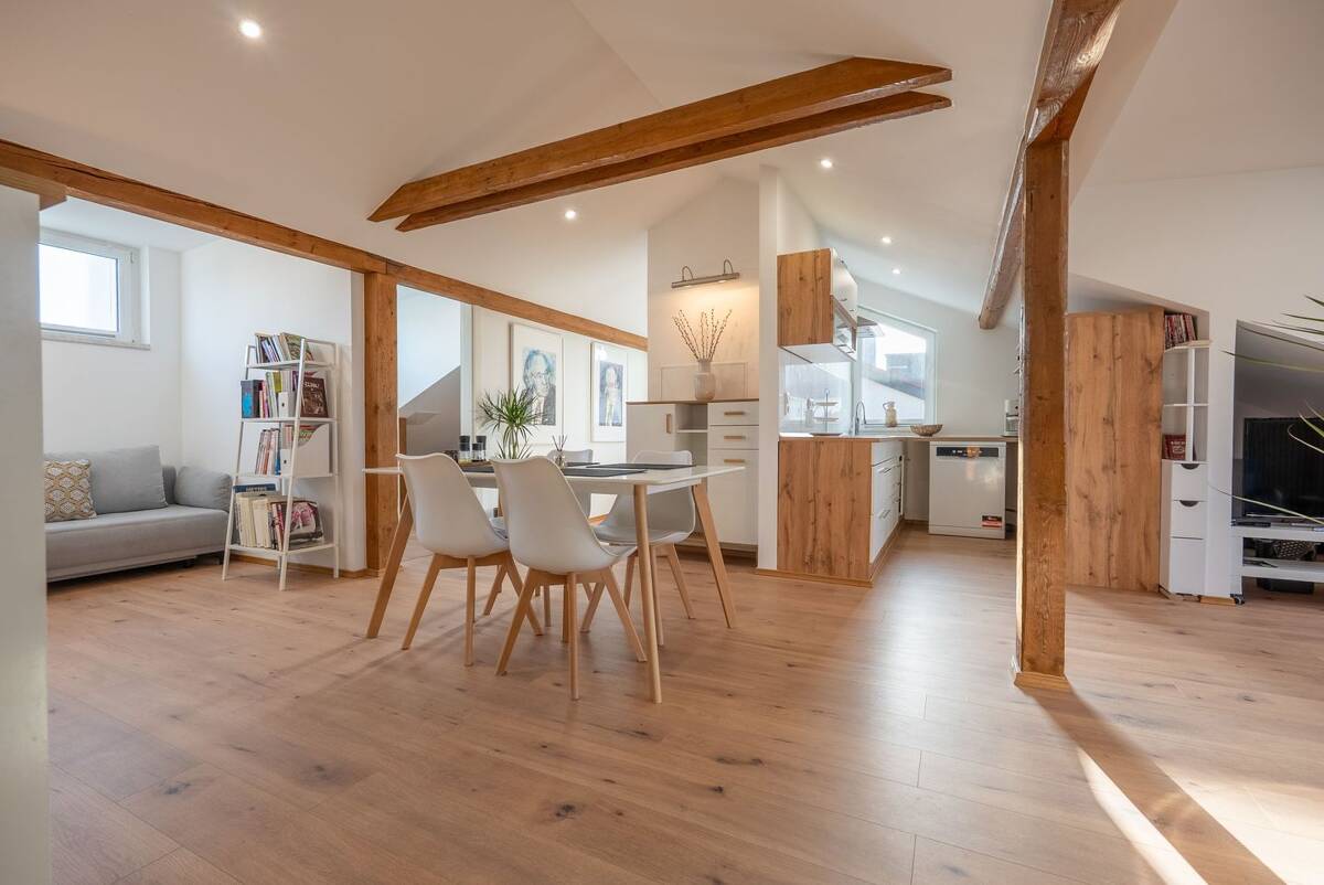 Modern. Hell. Bezugsfertig. - 3-Zimmer-Wohnung im Erstbezug in Ulm – 89077 Ulm – Bild 1 von 9
