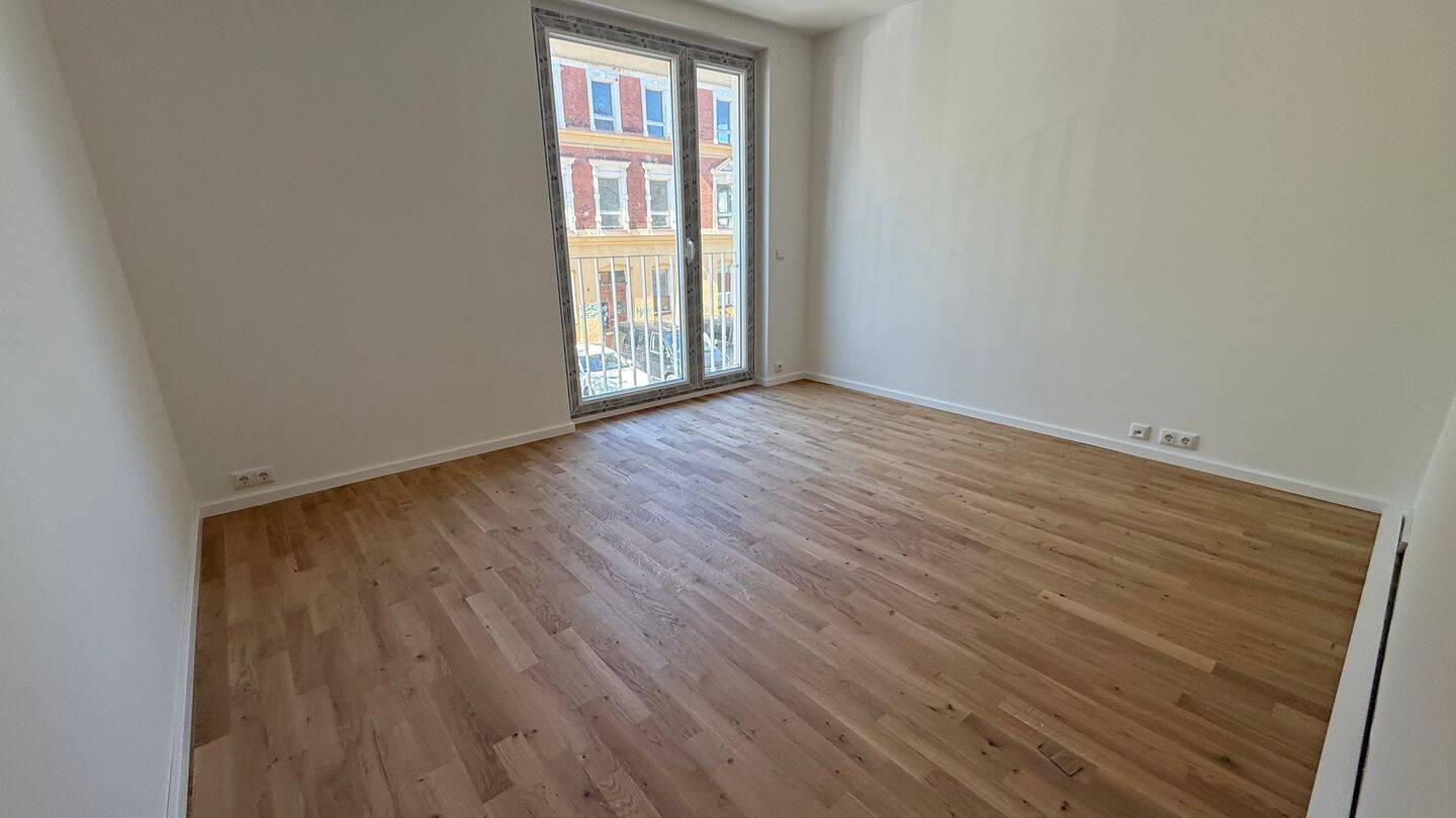 Stilvoll WOHNEN auf einer Etage (1.OG) - zwei Bäder - Parkett - großer Balkon u.v.m. – Chemnitz – Vorschaubild 4
