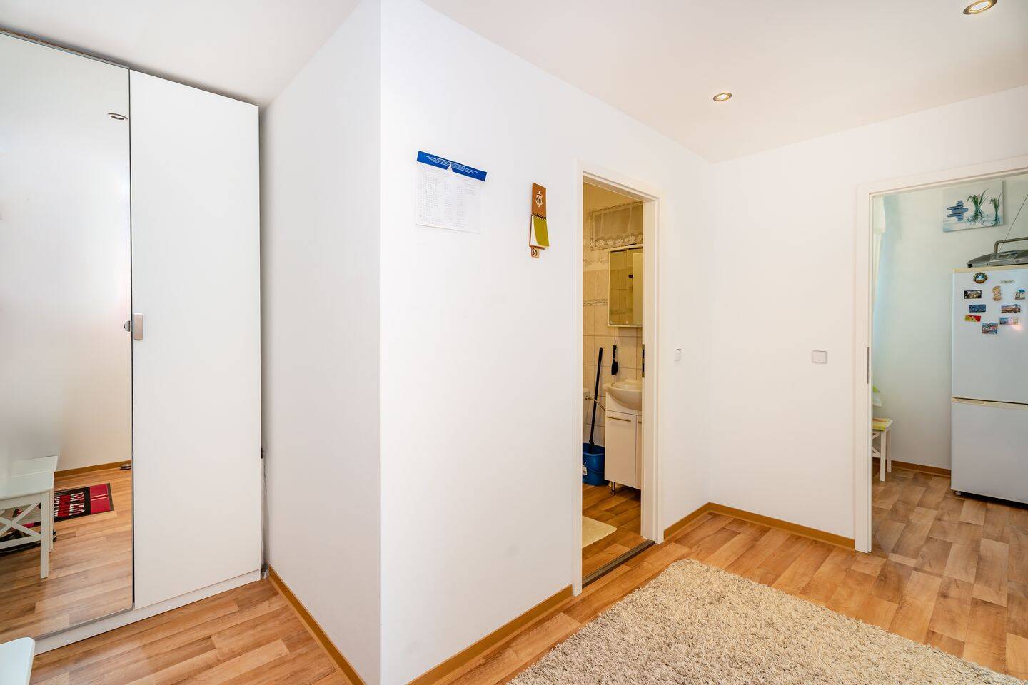 Renovierte, voll möblierte Etagenwohnung mit Balkon & Lift in ruhiger Lage von Spandau – Berlin – Vorschaubild 5