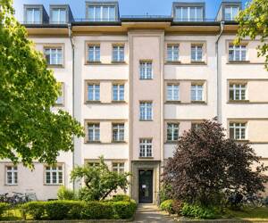 Helle, bezugsfreie 1,5-Zi-Wohnung im 4. OG mit EBK und Terrasse – 10829 Berlin – Vorschaubild 9
