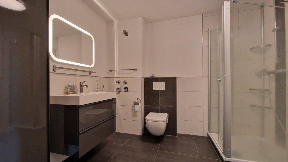 Moderne 2-Zimmer-Wohnung mit schönem Balkon in Oldenburg / Nadorst – Oldenburg – Vorschaubild 4