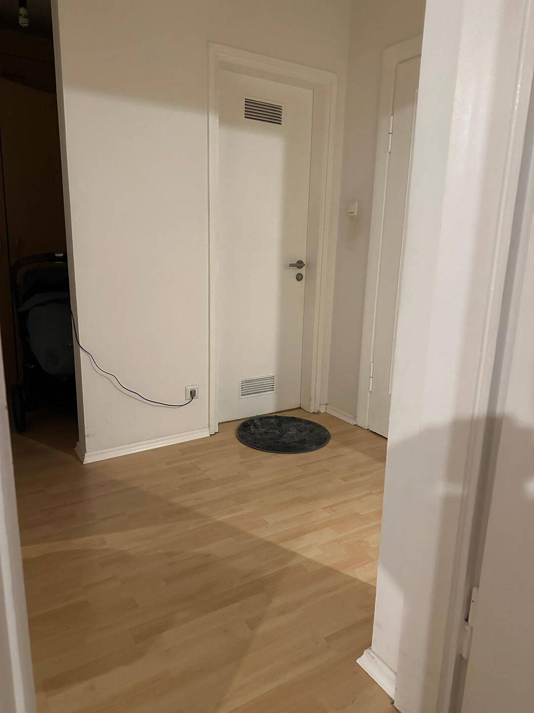 Untermiete – Helle 2-Zimmer-Wohnung mit Terrasse in Nürnberg für 4 Monate zu vermieten – Nürnberg – Vorschaubild 5