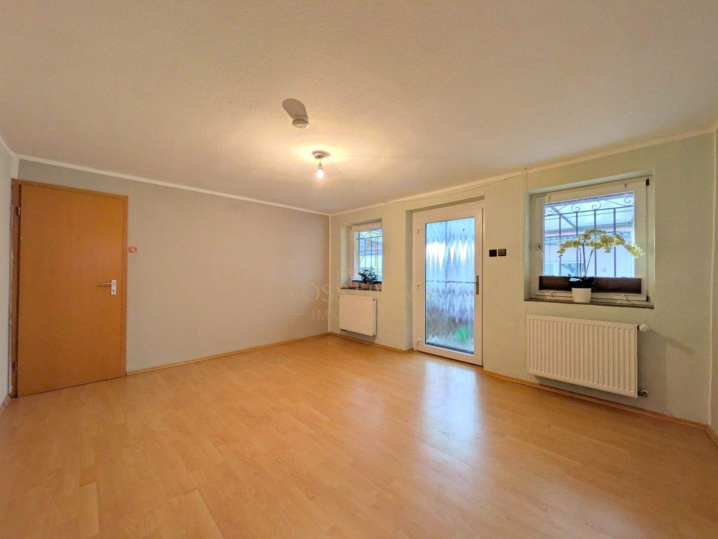 Großes potentialträchtiges Haus mit Garten, Balkon, KFZ Stellplatz, Keller und Nebengebäude – Karben – Vorschaubild 6
