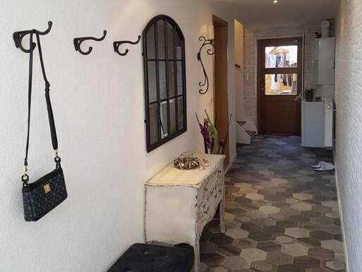 Wohnen in zentraler Lage von Borna - Gepflegtes Stadthaus mit Garten und Terrasse – Borna – Vorschaubild 6