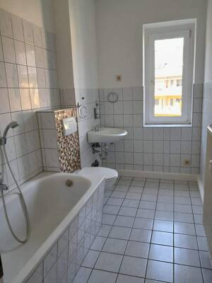 Wie wär's damit? Hübsche Zwei-Zimmer-Wohnung mit Balkon – 8527 Plauen – Vorschaubild 6