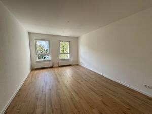 Großzügige 4-Raum-Wohnung mit ca. 115 m², Gäste-WC und Stellplatzoption – 39112 Magdeburg – Vorschaubild 4