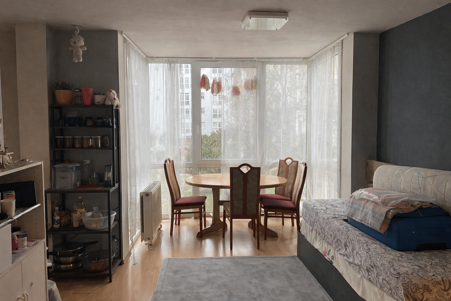 Attraktive Zwei-Zimmerwohnung mit Wintergarten in gefragter Lage - ideal für Kapitalanleger oder Eigenbedarf – Fürth – Bild 1 von 8