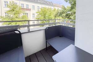 Bezugsfreie Altbauwohnung mit Balkon, Aufzug und Blick ins Grüne in Pankow – 13086 Berlin – Vorschaubild 4