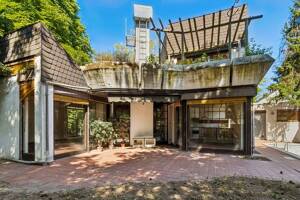 Architektenhaus mit zwei Wohneinheiten, Sauna, großem Grundstück und Waldrandlage zur Modernisierung – 64289 Darmstadt – Vorschaubild 3