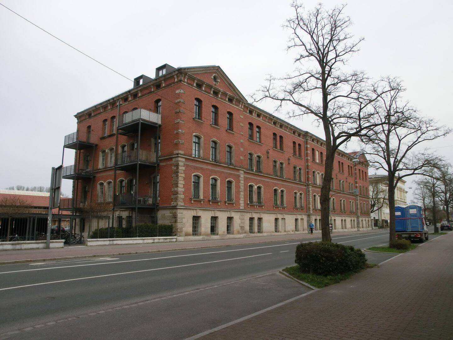 Schickes Studentenapartment in einem Gebäude unter Denkmalschutz – Erlangen – Vorschaubild 3