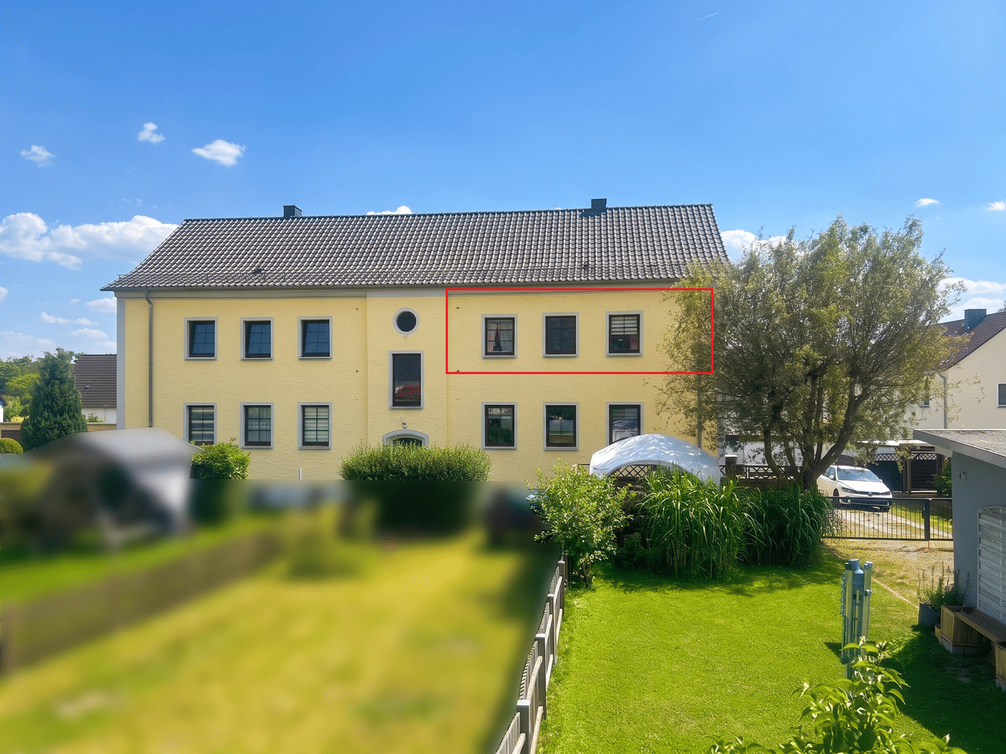 Gartenparadies trifft Wohntraum: Großzügige 4-Raum-Wohnung nahe Jena