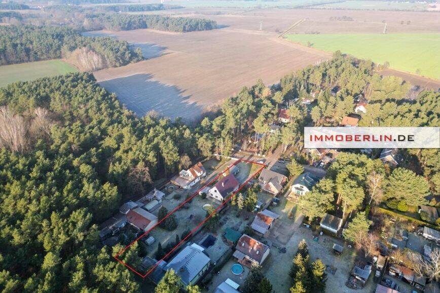 IMMOBERLIN.DE - Fabelhaftes Haus mit Ausbaupotential, Nebengebäuden & Südgarten – Wandlitz – Bild 1 von 9