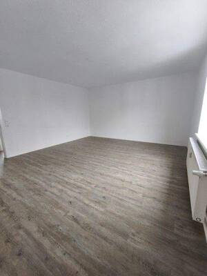 3 Gehminuten von der nächsten Straßenhaltestelle entfernt.. – 39112 Magdeburg – Vorschaubild 6
