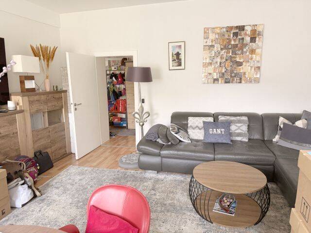 Familienfreundliche 4-Zimmer-Wohnung mit großzügigem Wohnbereich in begehrter Lage von Düsseldorf-Düsseltal