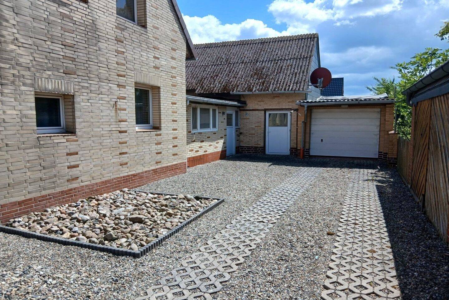 Einfamilienhaus mit viel Potential wartet auf dich! – Wasbüttel – Vorschaubild 3