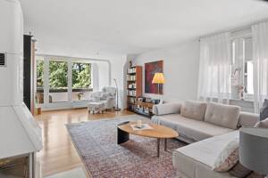 Exklusive Dachgeschosswohnung mit wohnlich ausgebautem Spitzboden in Bestlage von Marienthal – 22043 Hamburg – Vorschaubild 2