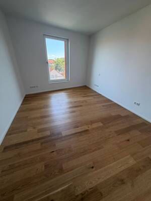 Komfortabel wohnen mit Aufzug, EBK und großem Balkon – 91052 Erlangen – Vorschaubild 5