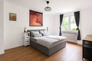 Großzügiges Wohnen mit Gartenidylle: Vermietete 4-Zimmer-Erdgeschosswohnung – 22525 Hamburg – Vorschaubild 4