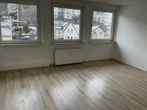 Was für eine Aussicht: einzugsbereite 3-Zimmer-Wohnung im 4. OG in Hagen Wehringhausen – 58089 Hagen – Vorschaubild 8