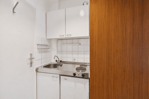 Ruhiges 1-Zimmer-Apartment mit Südterrasse und Duplex-Stellplatz in der Maxvorstadt – 80799 München – Vorschaubild 6