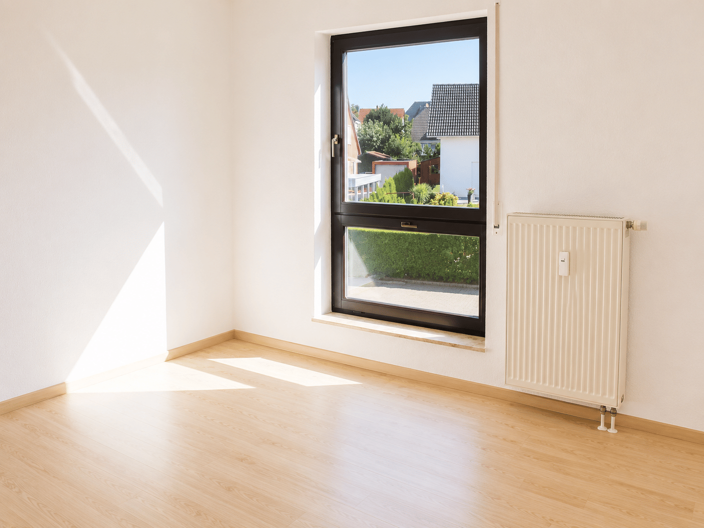 Solide Kapitalanlage mit Balkon & Stellplatz - gepflegte 2-Raum-Wohnung in ruhiger Wohnlage von Niederlungwitz – Glauchau – Vorschaubild 5