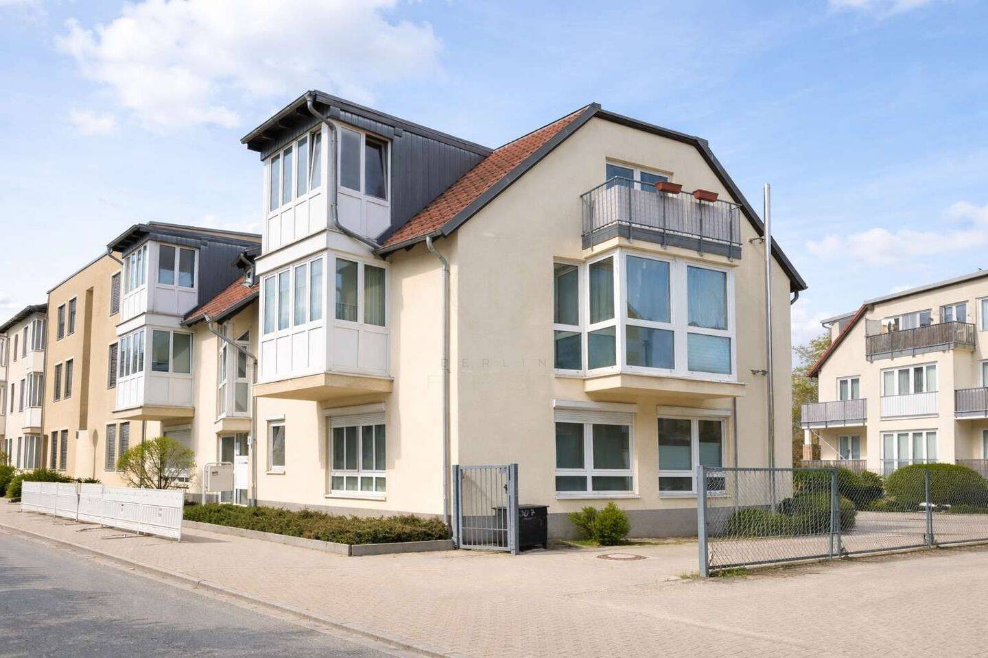 Modernisierte 1,5-Zimmer-Wohnung mit Balkon in gefragter Lage - nahe Adlershof & Flughafen BER – Berlin – Vorschaubild 4
