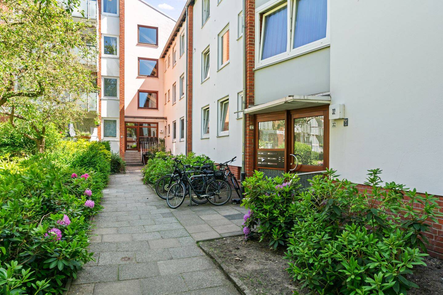 Bremen - Schwachhausen | 4 - Zimmer - Etagenwohnung in ruhiger und grüner Wohnlage – Bremen – Vorschaubild 2