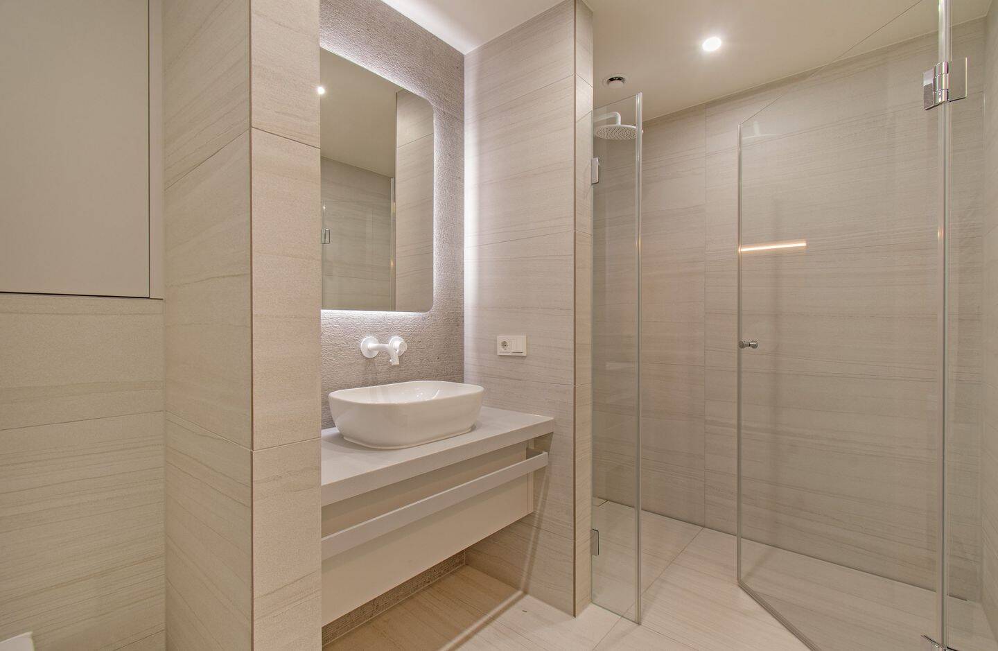 Elegantes 2-Zimmer Apartment mitten im Stadtleben – Hamburg – Vorschaubild 7