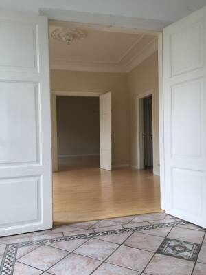 Wohnen im Denkmal: 4-Zimmer-Stuckaltbau im Zentrum von Rostock – 18055 Rostock – Vorschaubild 2