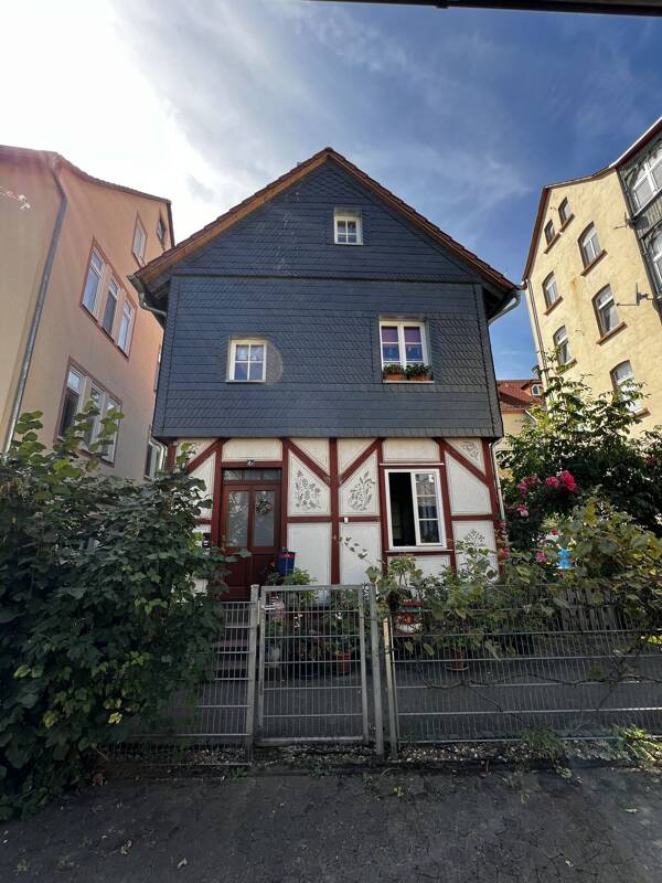 Haus in 35037 Marburg mit 420,44 m² kaufen