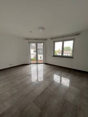 Gehobene 4-Zimmer-Wohnung mit Balkon in Wiesbaden-Biebrich – 65203 Wiesbaden – Vorschaubild 4