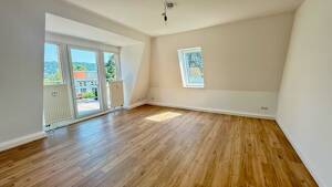 Erstbezug nach Sanierung - Stilvolle Altbauwohnung mit Wintergarten & Stellplatz – 1279 Dresden – Vorschaubild 8