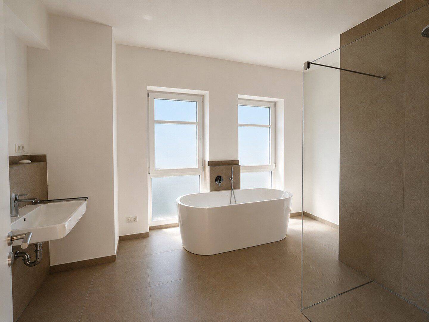 3 Zimmer Oberwohnung mit Balkon im Villen-Quartier