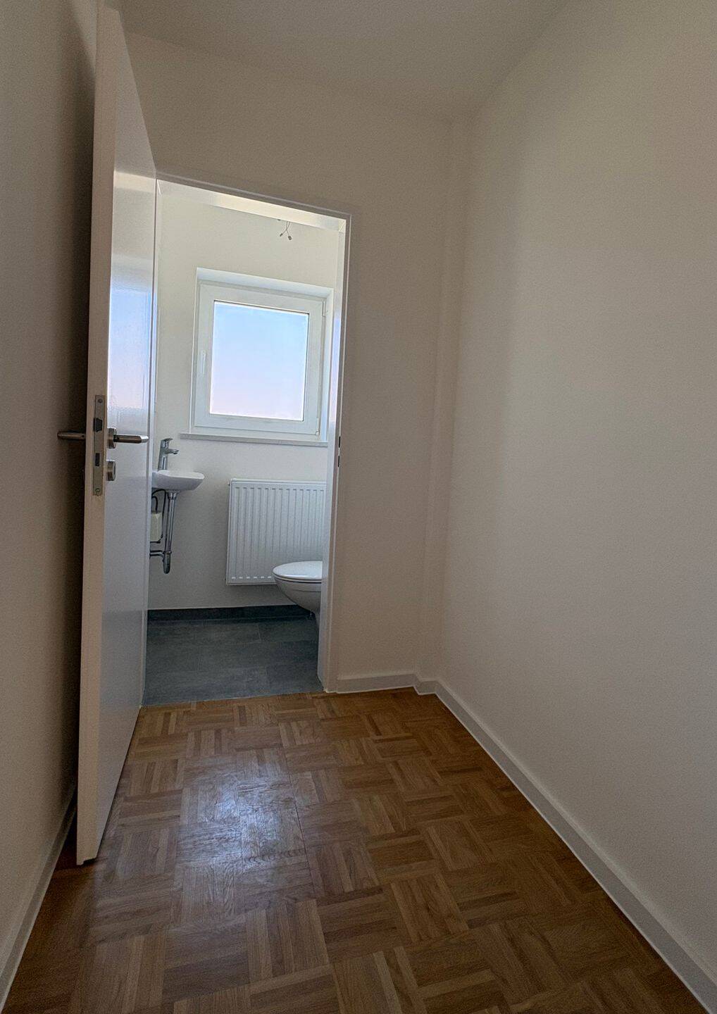 Moderne & helle 4-Zimmer Wohnung mit Balkon in Top-Lage - KfW-Effizienzhaus 70 EE – Nürnberg – Vorschaubild 9