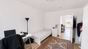 Lichtdurchflutete 3-Zimmer-Wohnung mit Balkon, Garage und Aufzug in D'dorf-Lichtenbroich – 40472 Düsseldorf – Vorschaubild 6