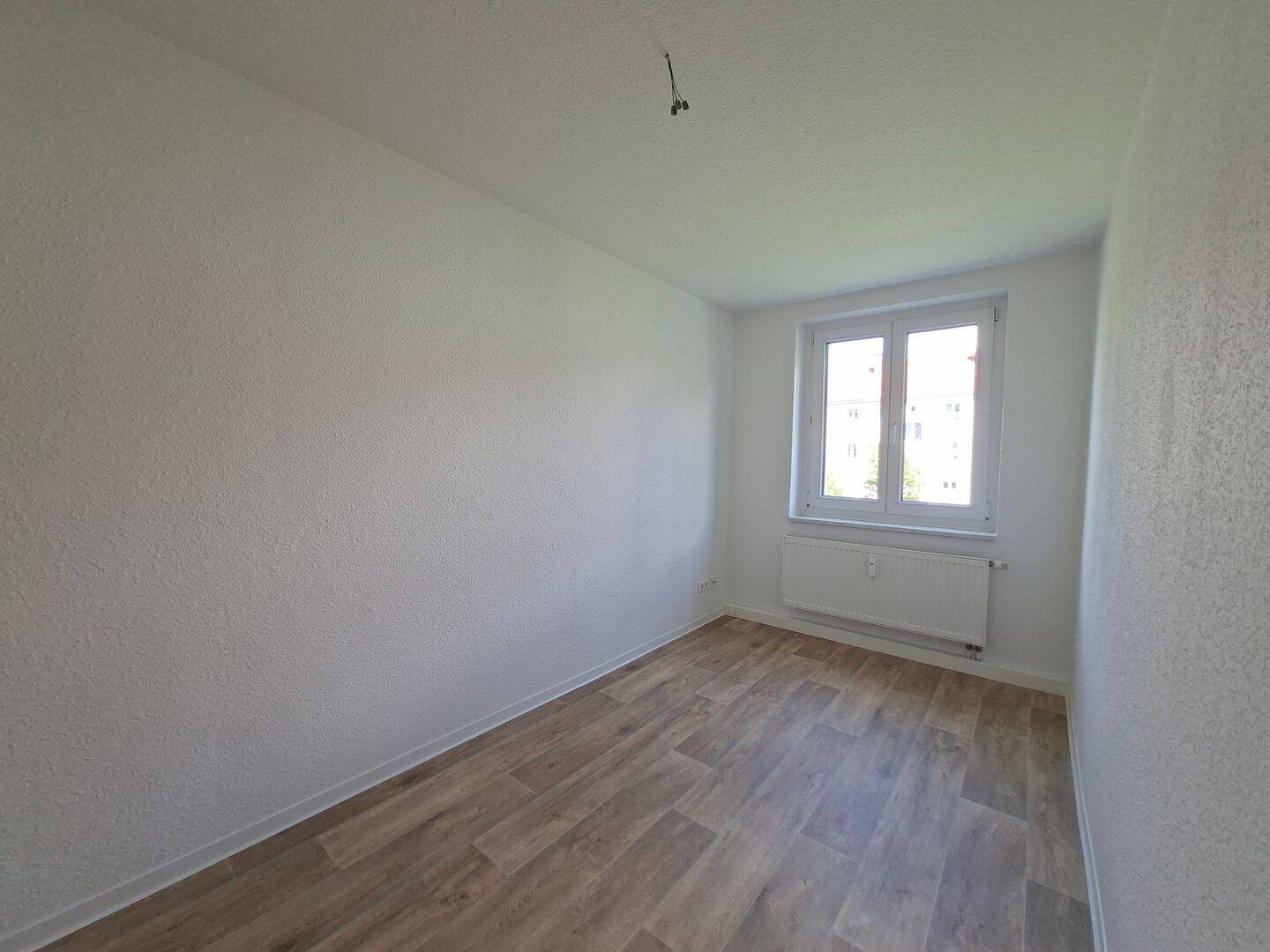 3-Raumwohnung im 1. OG mit Balkon – Chemnitz – Vorschaubild 8