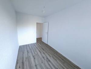 Modernisierte 3 Zimmerwohnung zur Miete - Wentzel Dr. – 22880 Wedel – Vorschaubild 4