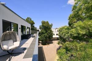Exklusive Penthouse Wohnung, modern möbliert mit Stellplatz in Stuttgart Giebel – 70499 Stuttgart – Vorschaubild 4
