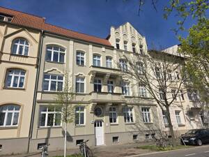 Exquisite Wohnung gegenüber der medizinischen Akademie
