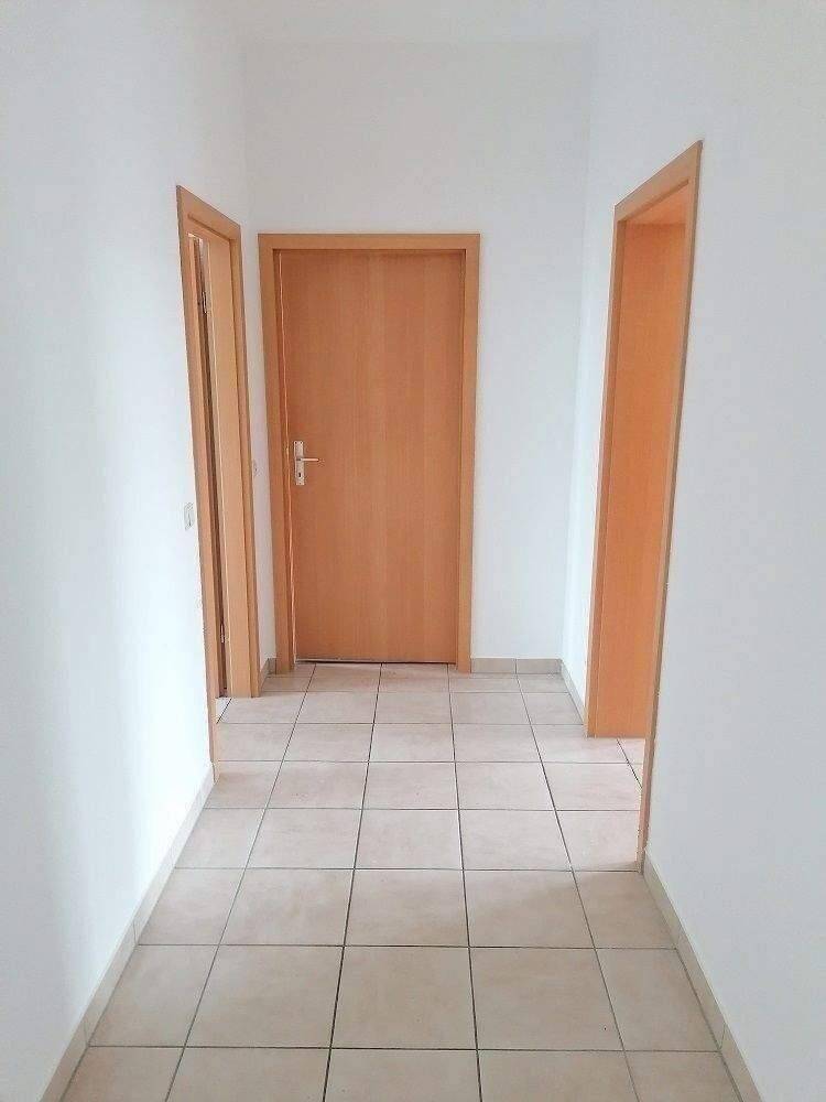 !! 2-Zimmer-Wohnung mit Süd-Balkon und Aufzug !! – Chemnitz – Vorschaubild 3