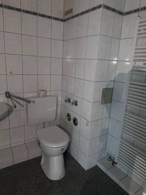 WOHNUNG AUSSCHIESSLICH FÜR ÄLTERE BÜRGER!!! Bitte ganze Anzeige lesen!!! – 58097 Hagen – Vorschaubild 6