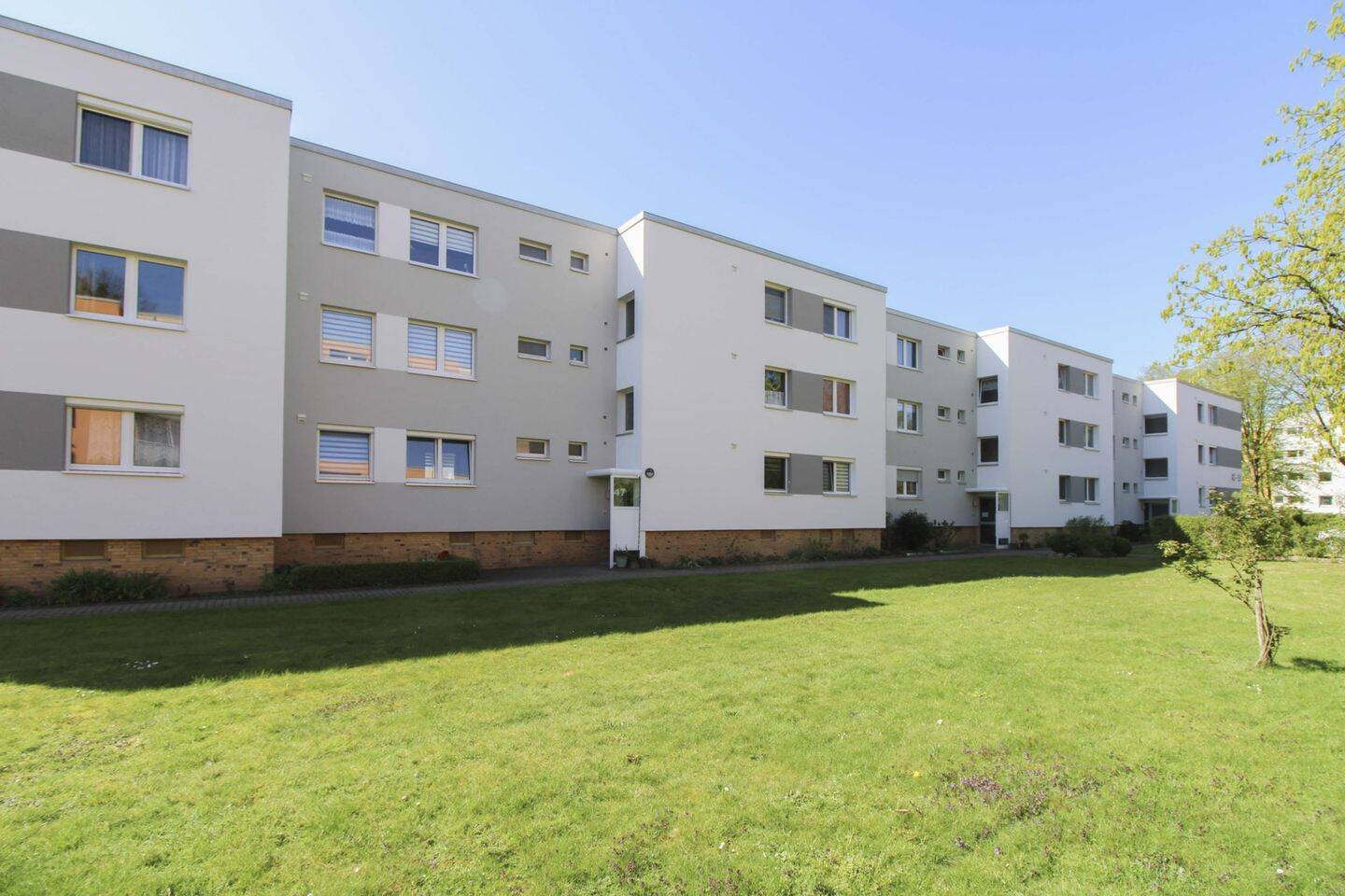 Wohnung wie ein Reihenhaus -lichtdurchflutetes Wohnen mit eigenem Garten- Erbbaurecht – Wolfsburg – Vorschaubild 9