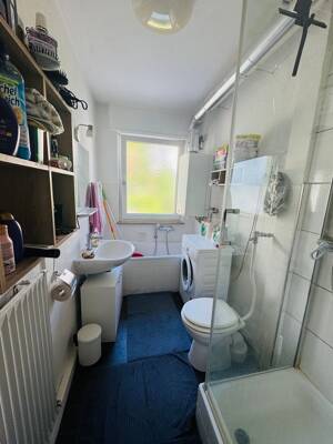 ? Möbliertes Zimmer in ruhiger & zentraler WG zu vermieten! – 70191 Stuttgart – Vorschaubild 4