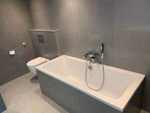 Penthouse mit Dachterrasse. Penthouse with roof terrace. – 65183 Wiesbaden – Vorschaubild 9