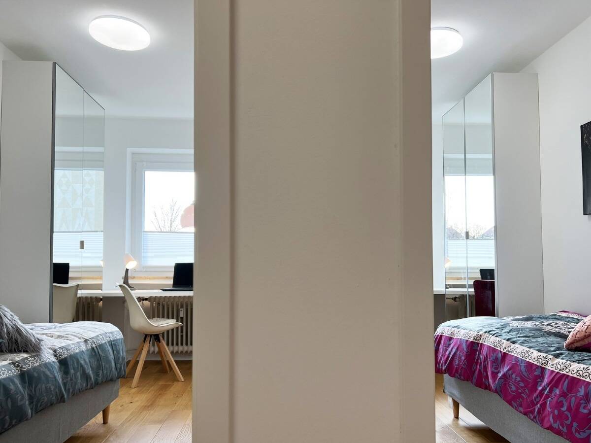 Möblierte 4-Zimmer Wohnung mit zwei Balkonen in München-Freimann – München – Vorschaubild 5