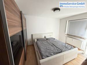 Wohnungspaket mit 5 Eigentumswohnungen mit Garagen und Stellplätzen in gepflegtem 6-Familienhaus. – 90768 Fürth – Vorschaubild 8