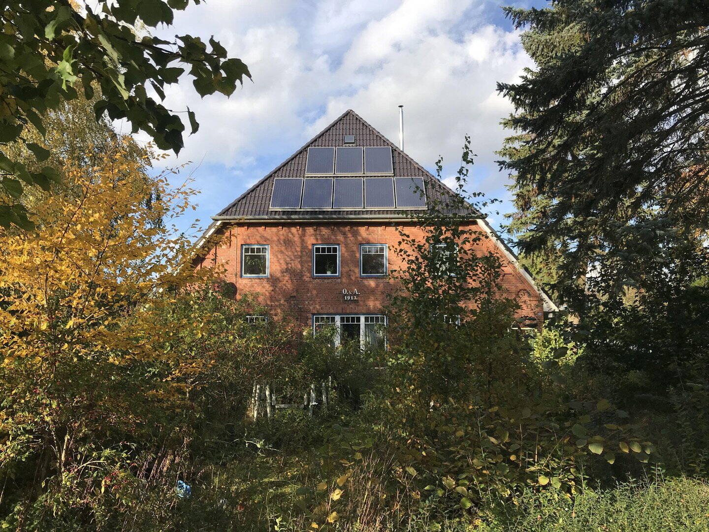 Resthof in Strandnähe mit 5 Wohneinheiten und arrondierten Wiesen – Wangels – Bild 1 von 9