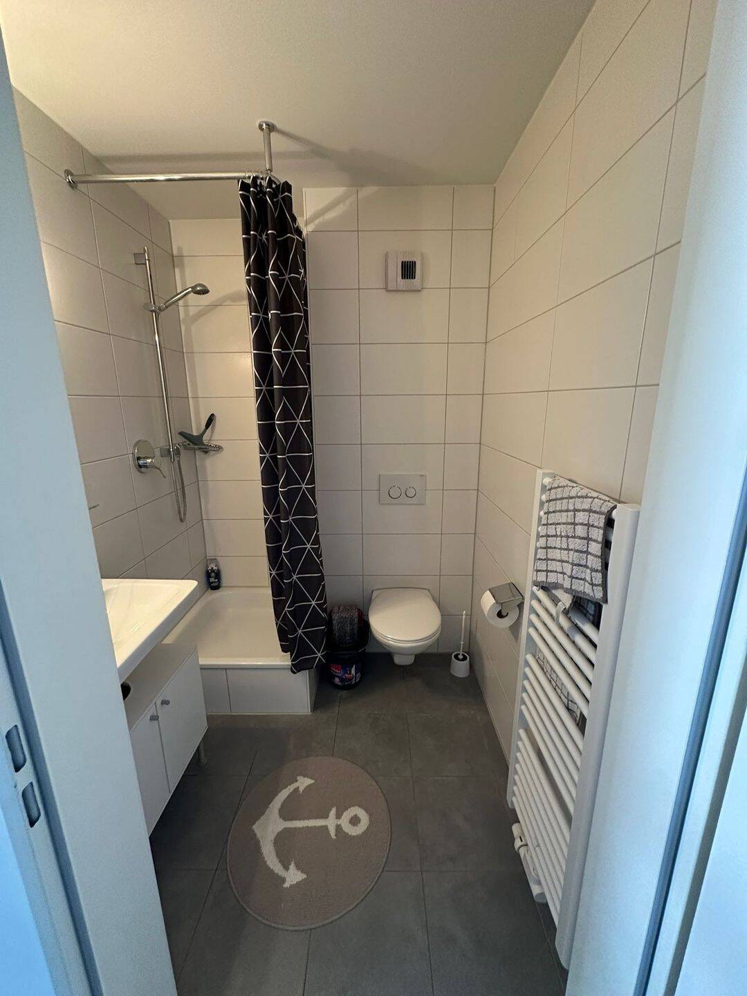 Möbliertes Studentenapartment mit Einbauküche – Nürnberg – Vorschaubild 3