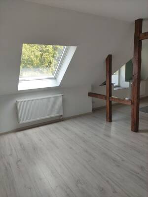 Traumhafte 2,5-Zimmer-Dachgeschosswohnung im Altbau in ruhiger Lage von Essen-Kupferdreh