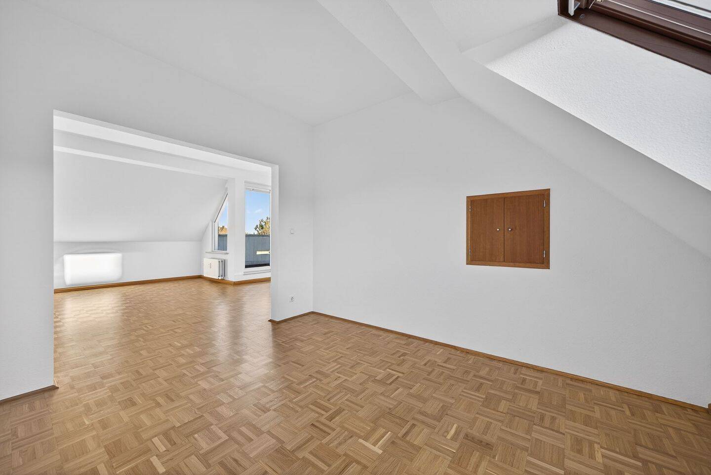 Moderne und lichtdurchflutete Dachgeschosswohnung und großen Terrassen in Untergiesing – München – Vorschaubild 7